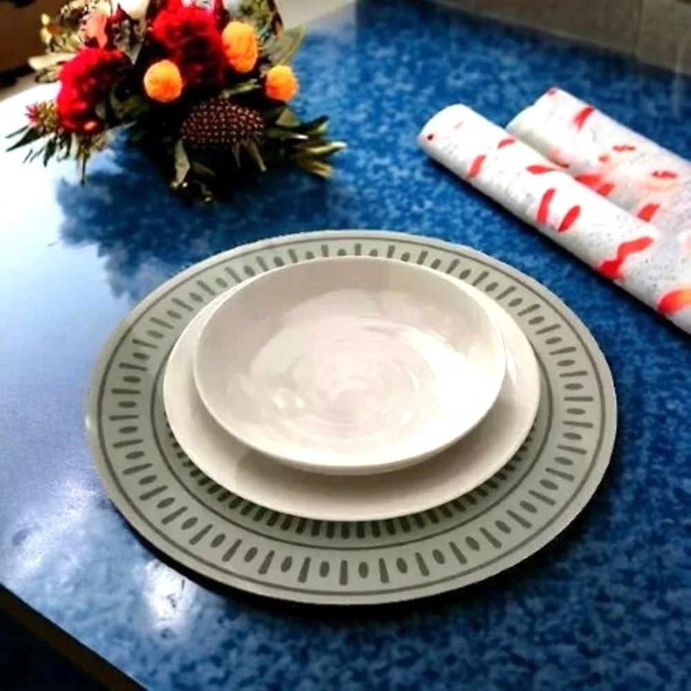 IKEA TUVIRIS Round Placemats Gray Green Geometric Pattern Set of 4